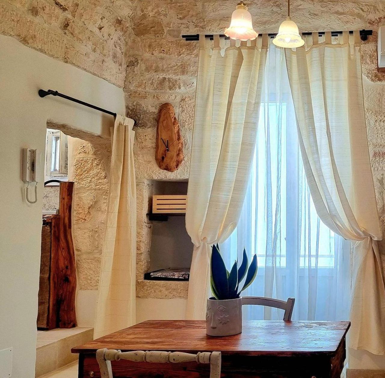 Petra Bianca Luxury Suite צ'לייה מספיקה מראה חיצוני תמונה